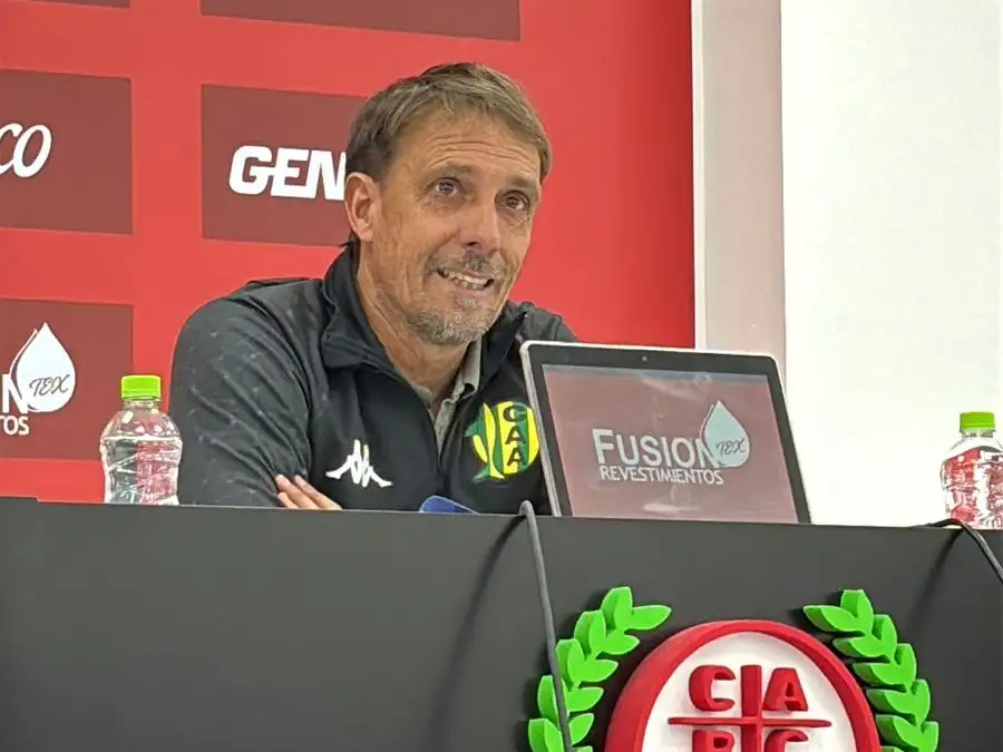 Mariano Charlier en conferencia de prensa
