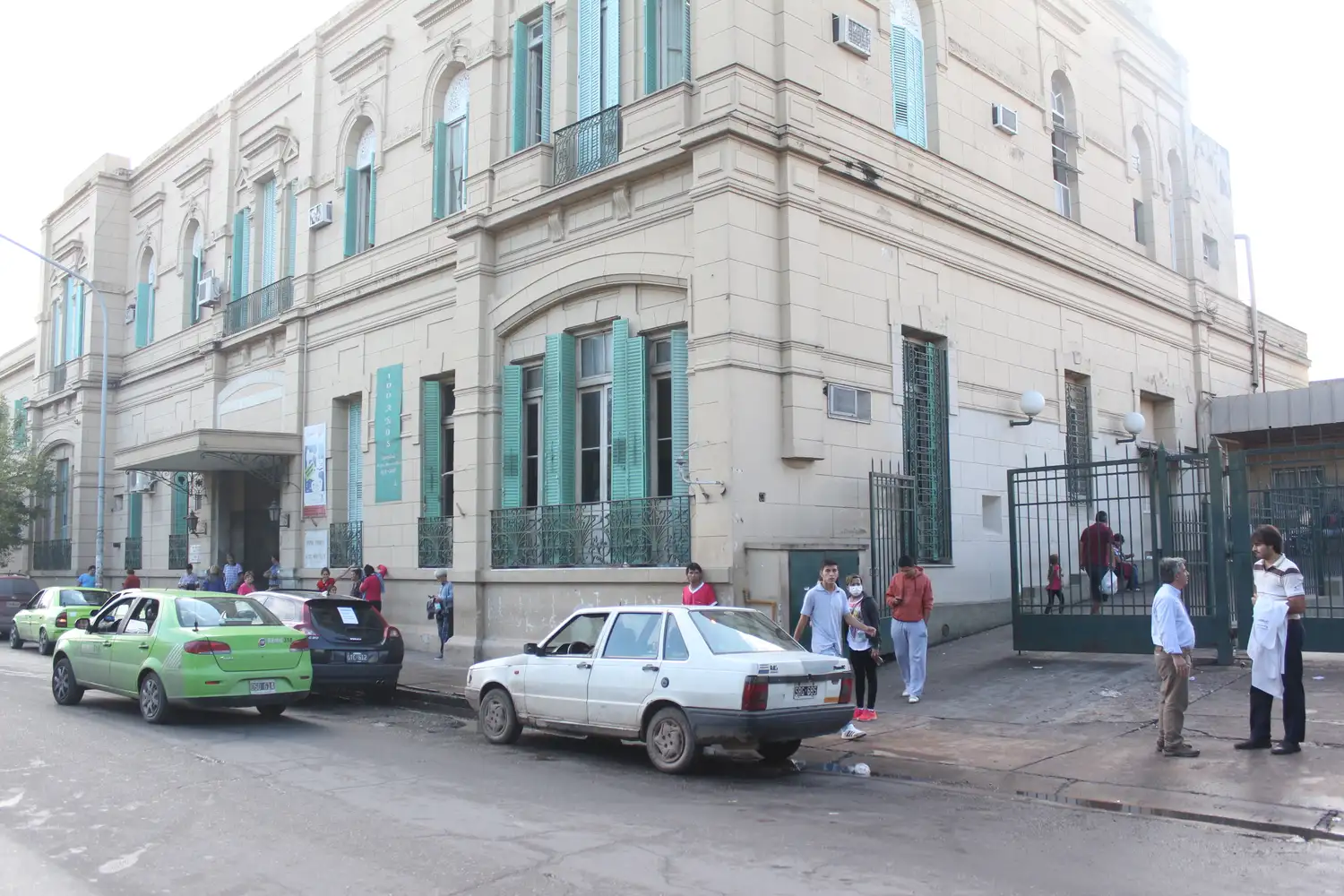 Se escapó del Cullen e intentó robarse una ambulancia
