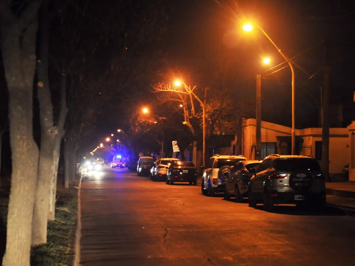 Inauguraron luces y anunciaron futura costanera para “Las 800”  