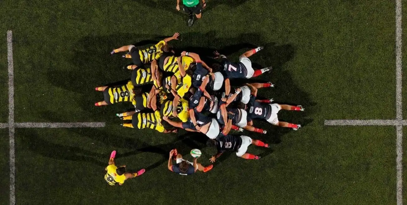 Capibaras XV jugó con Peñarol en la primera fecha del SRA. El lunes que viene será la segunda vez en el hipódromo. Crédito: Fernando Nicola.