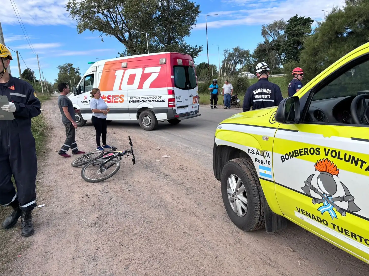 Intenso trabajo para bomberos y 107.