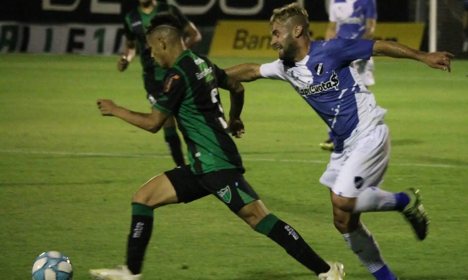 Alvarado en la última pelota sumó un punto de Copa