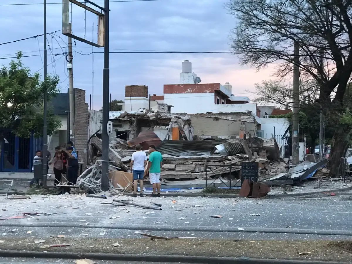 El dueño de la pizzería que explotó en Córdoba es ex policía y tiene antecedentes penales