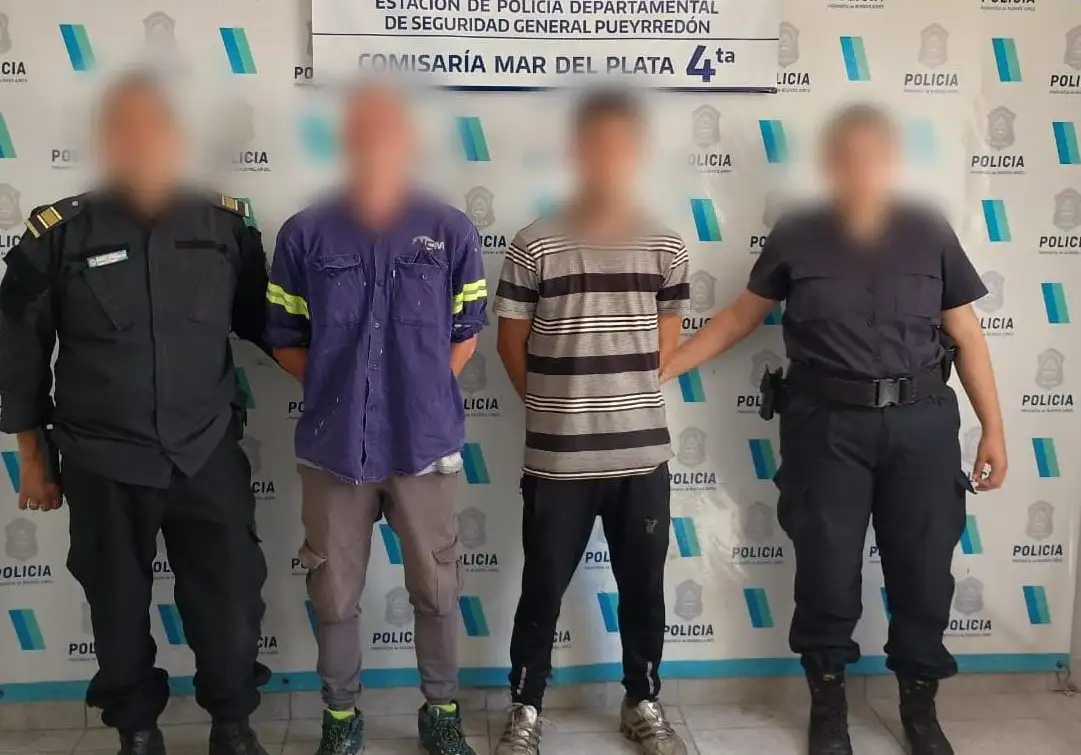Dos de los detenidos. La tercera es una mujer que conducía el auto en el que escaparon de la escena del crimen.