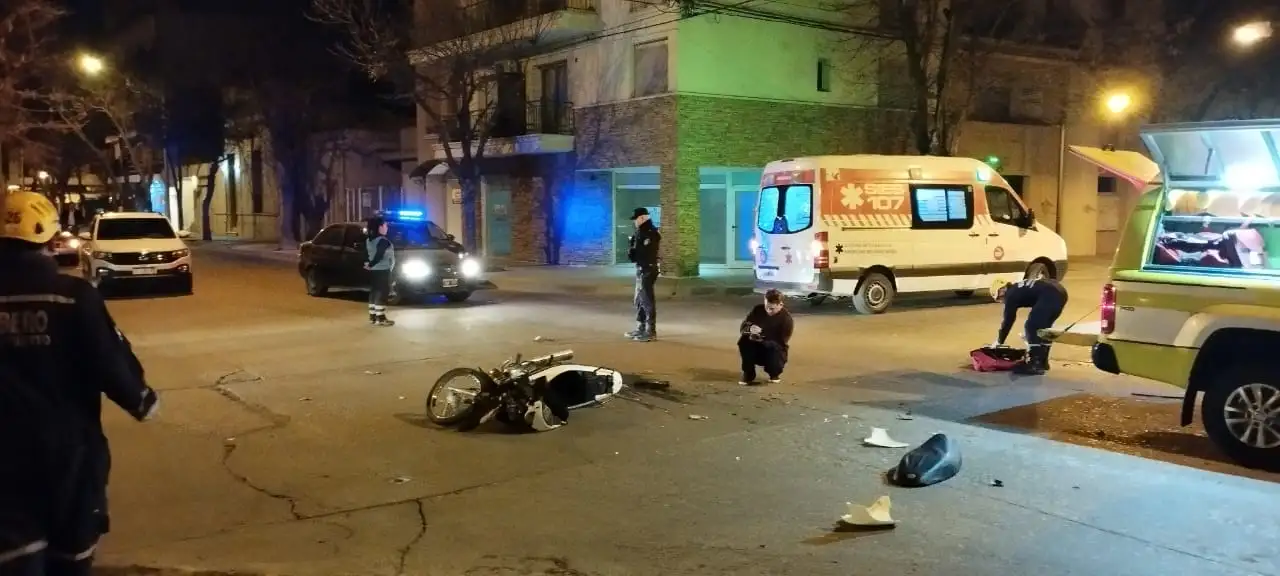 Grave accidente en la esquina de Alvear y Moreno