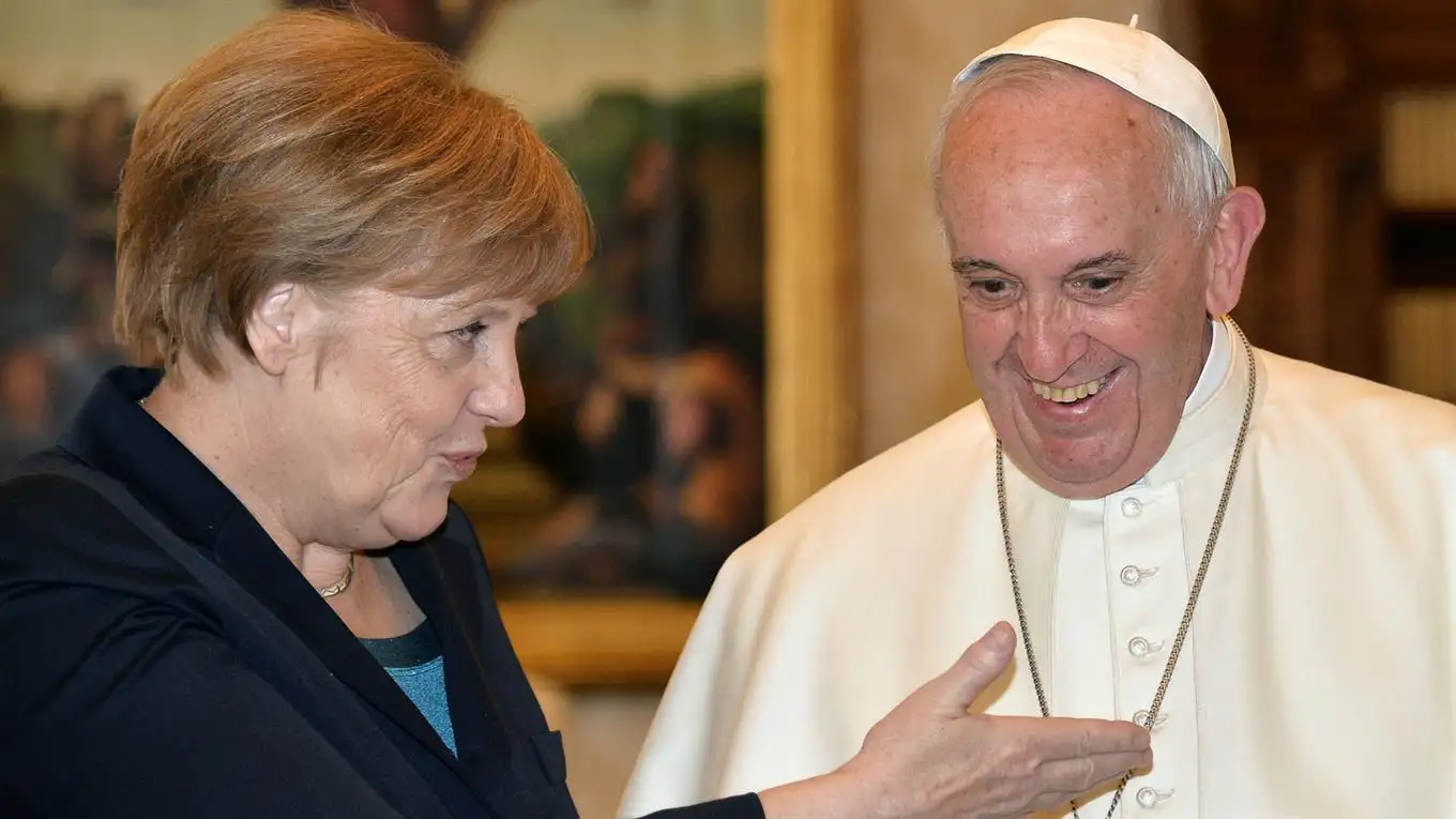 “Sueño una Europa donde ser emigrante no sea un delito”, dijo Francisco