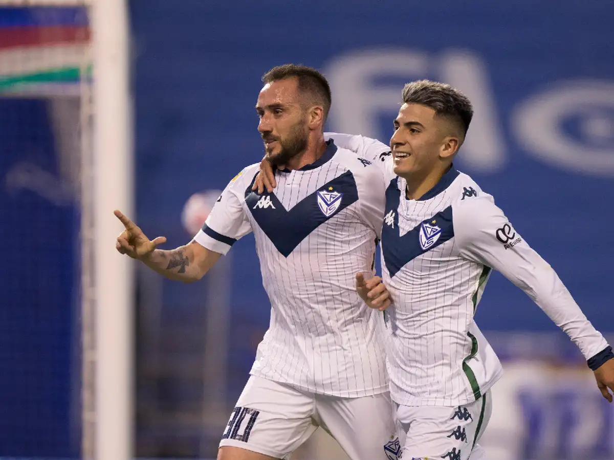 Vélez goleó en Liniers a Godoy Cruz