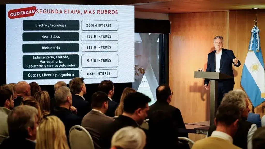 Llaryora presentó “Cuotazas”: un nuevo programa de cuotas sin interés en Córdoba
