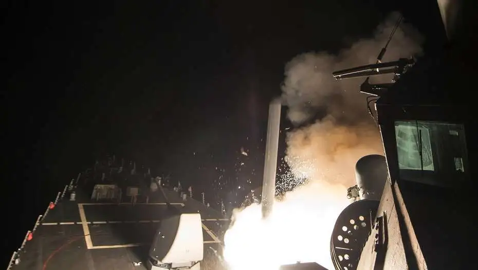 Trump bombardeó Siria con 59 misiles: afirman que son 16 los muertos