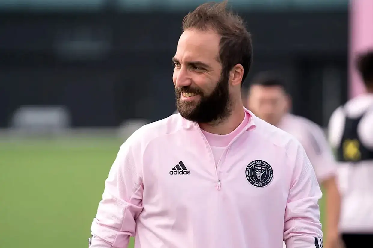 Higuaín durante su última etapa como futbolista.