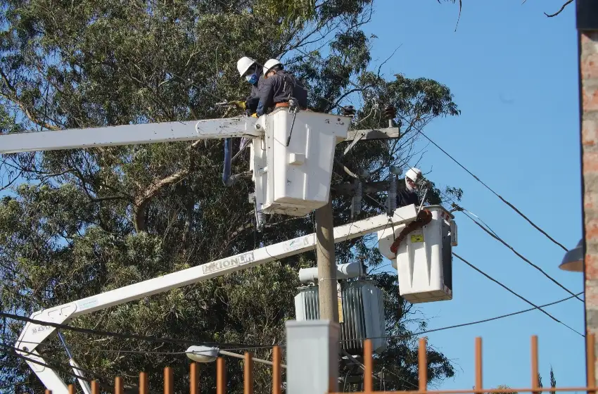 EDEA realizó mejoras en la red eléctrica que abastece a la zona norte de la ciudad