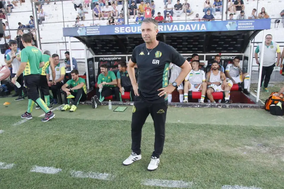 Gustavo Álvarez: “El plantel está comprometido”
