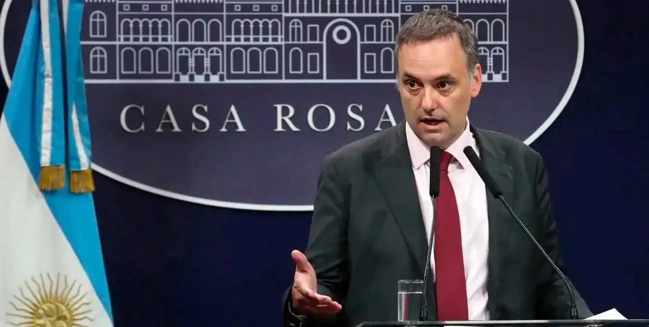 Manuel Adorni, el Jefe de Gabinete argentino.