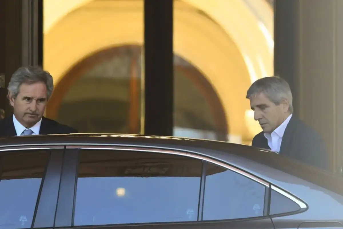 Uno de los puntos que ha generado mayor incertidumbre es la reducción de subsidios a las tarifas de energía y transporte público.