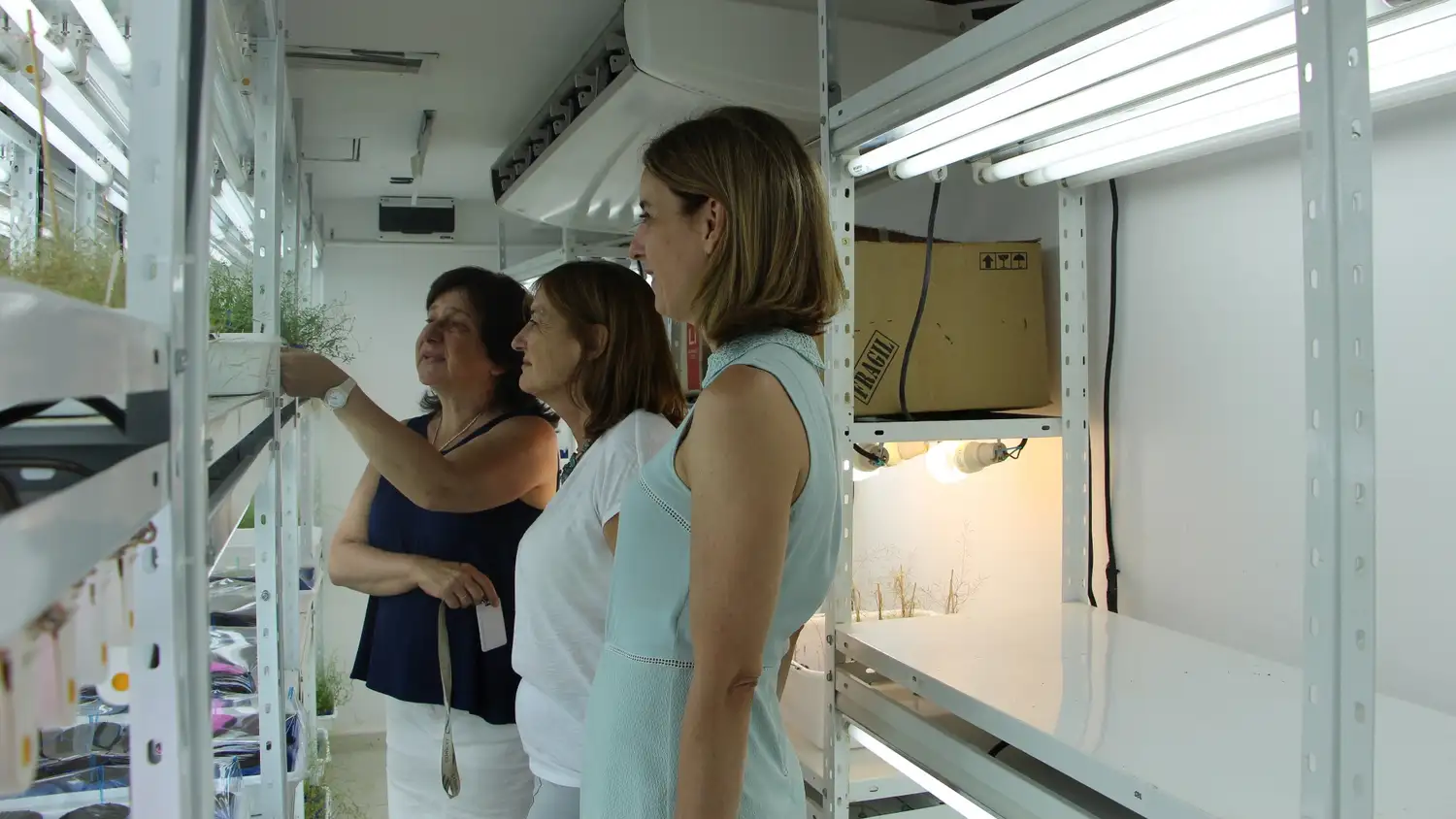 Hynes y Ciciliani visitaron el Instituto de Agrobiotecnología del Litoral