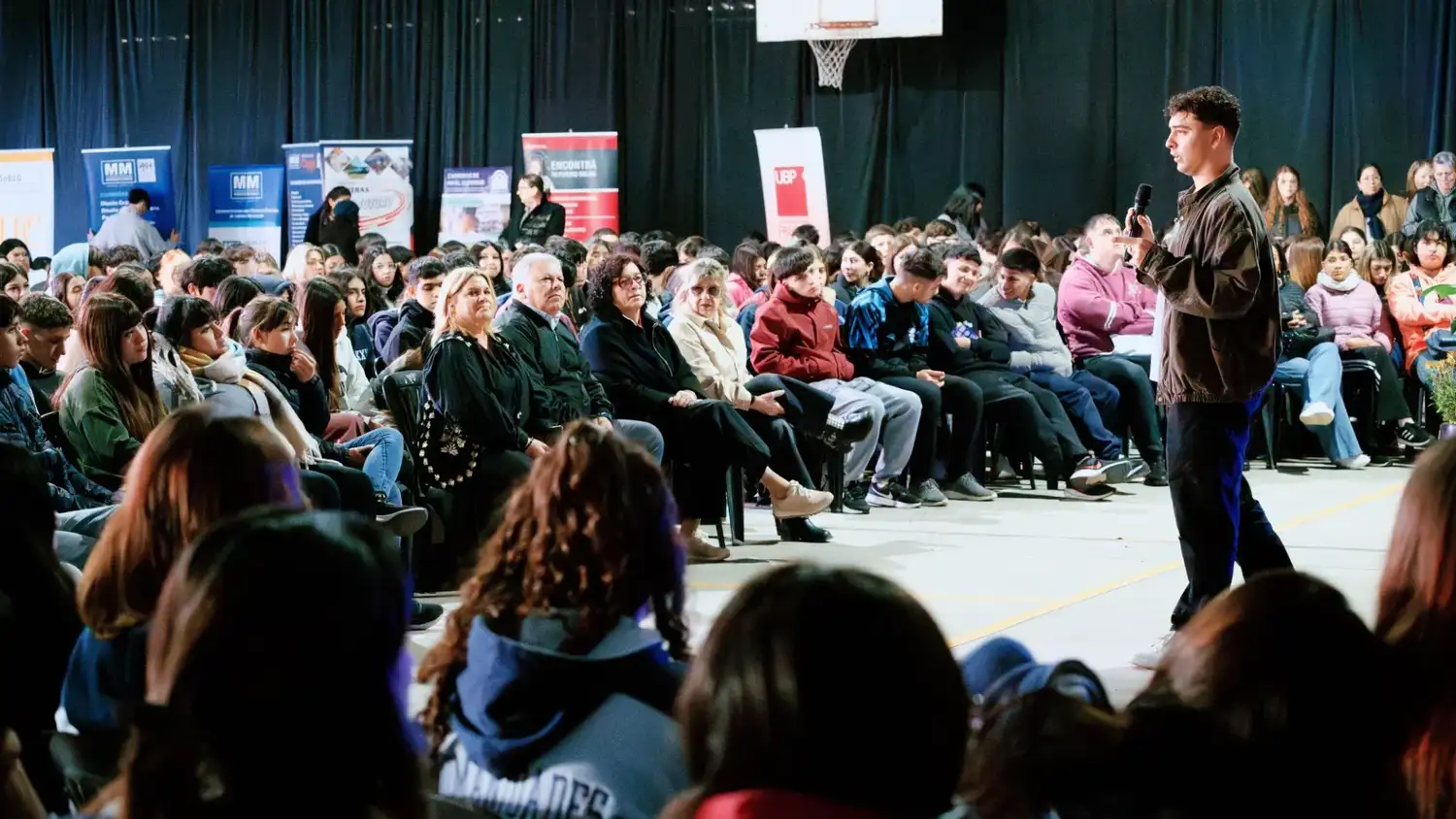 Estudiantes de Arroyito y localidades de la zona participaron de las actividades propuesta en la Misión Despegue y se informaron sobre la oferta educativa