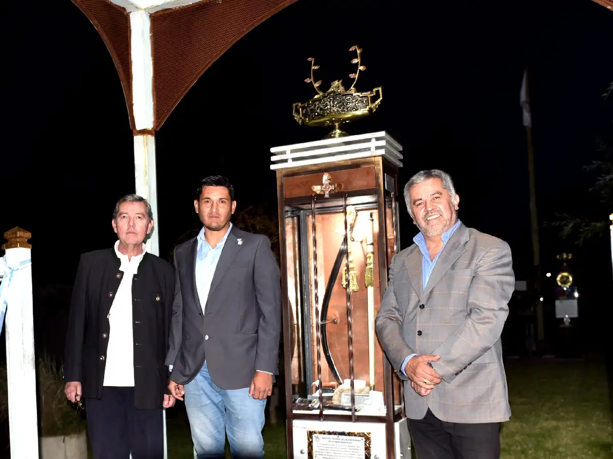 Inauguraron la Plaza del Bicentenario 