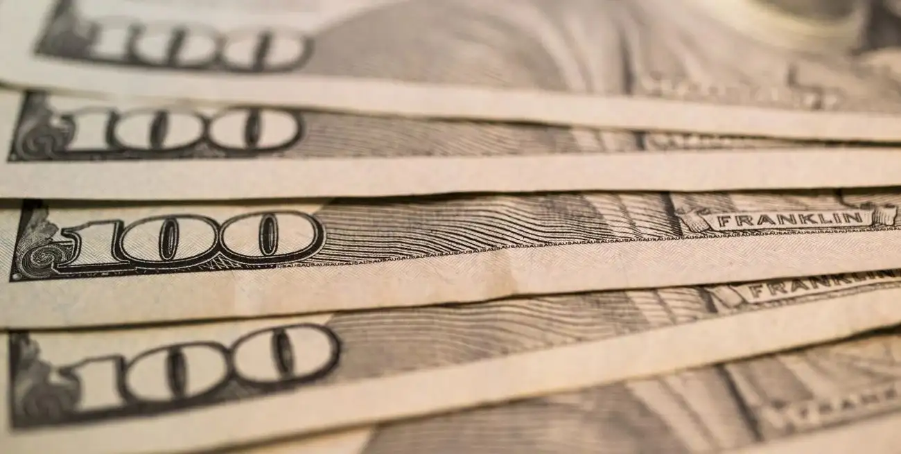El blue mantiene una pérdida de 20 pesos en el transcurso de agosto.