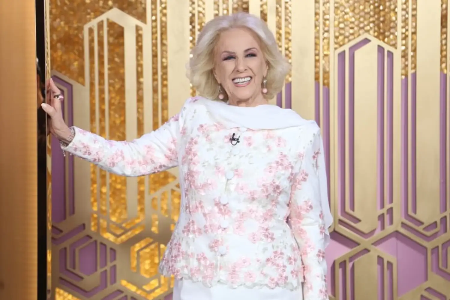 El secreto de Tinder que sorprendió a Mirtha Legrand: “¡Qué crueldad!”