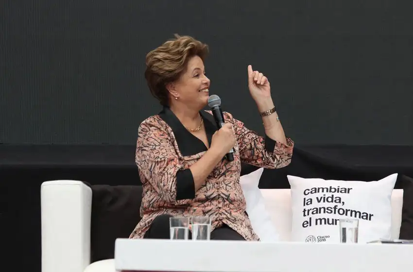 Para Rousseff, la llegada al poder de Bolsonaro es "trágica"