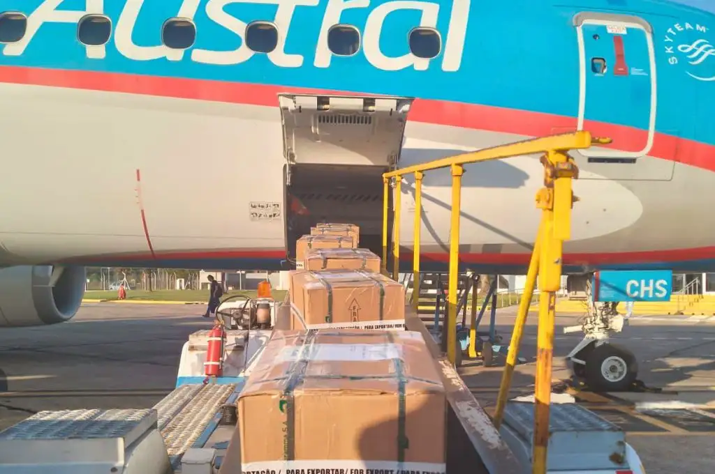 La carga partió desde el Aeropuerto Internacional de Sauce Viejo con destino a Asunción.