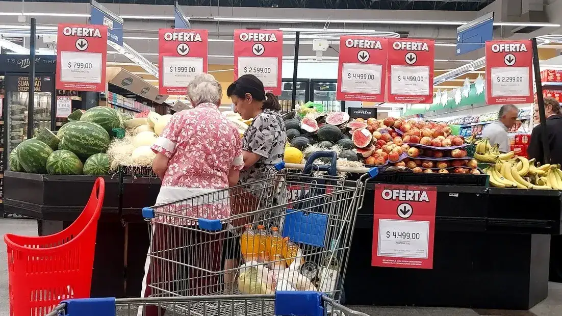 Según el Indec, la inflación de agosto fue 1,7% y marcó el registro más bajo de los últimos 14 meses