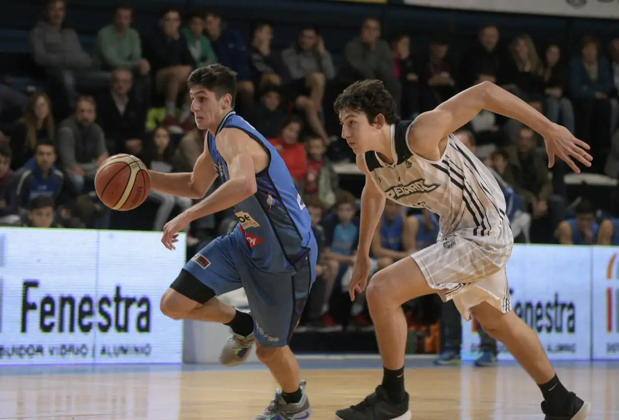 Peñarol quedó a un paso del Final Four