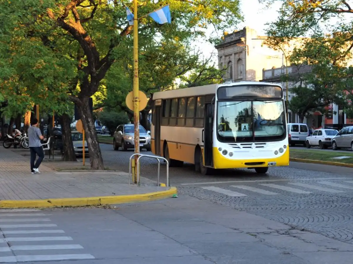 Por obras, la Línea B del trasporte urbano modifica su recorrido