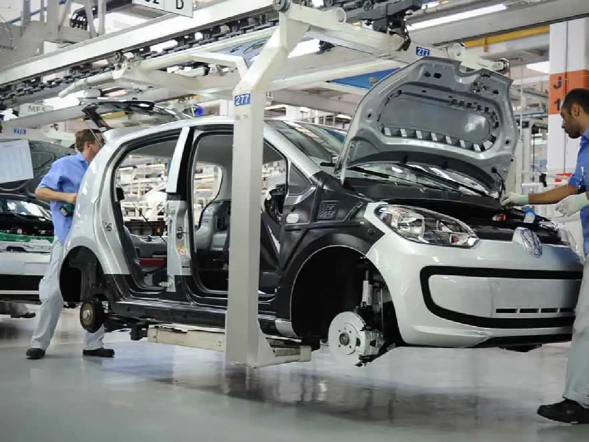 Volkswagen suspende 2.800 operarios en Pacheco