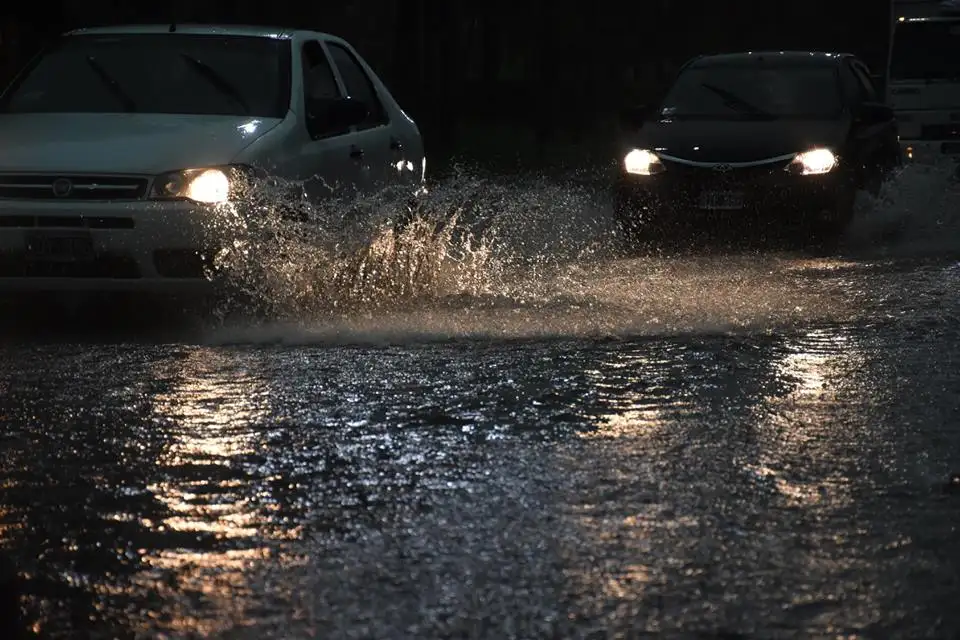 Por el temporal, se registraron varios cortes de luz en la ciudad