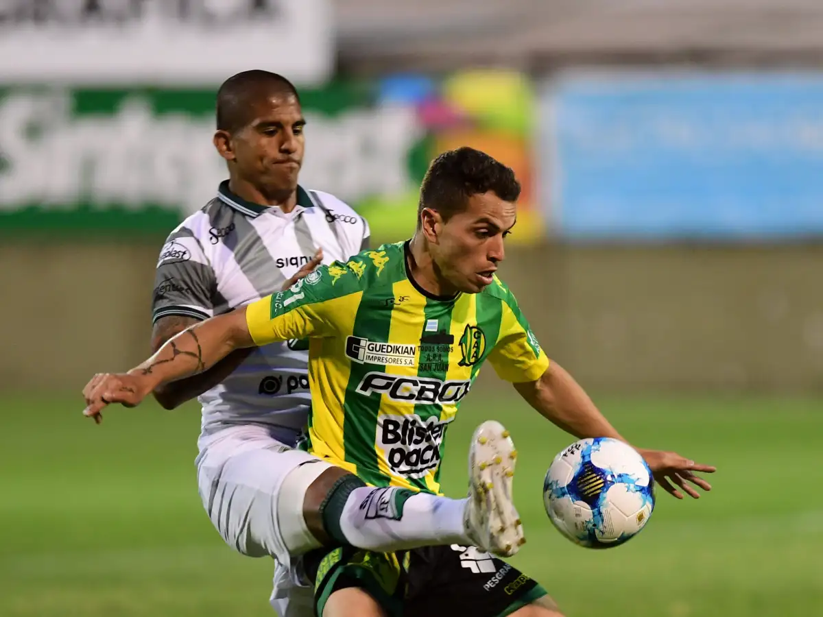 B Nacional: Aldosivi ganó y es líder 
