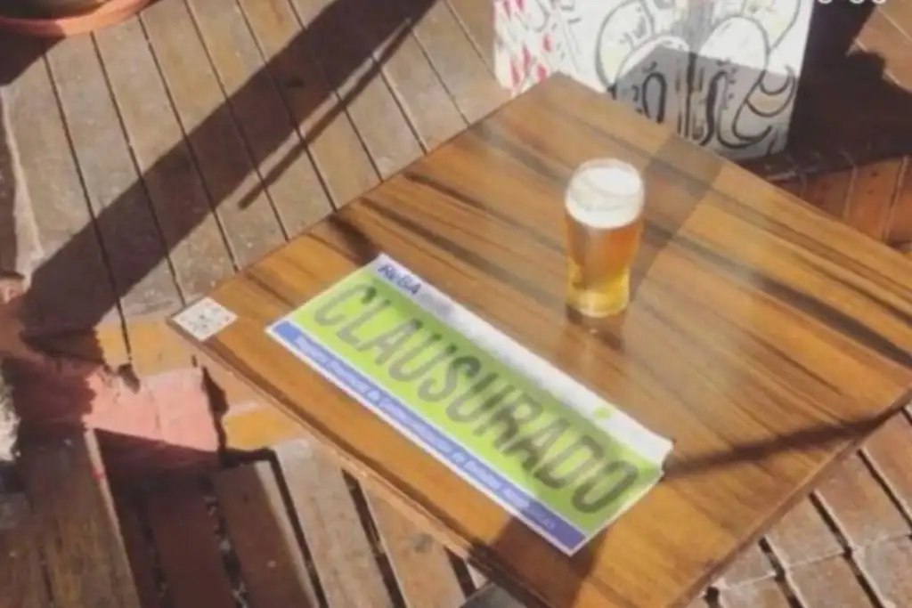 Polémica clausura de un bar en Mar del Plata: vendían cerveza en vasos más grandes que lo permitido