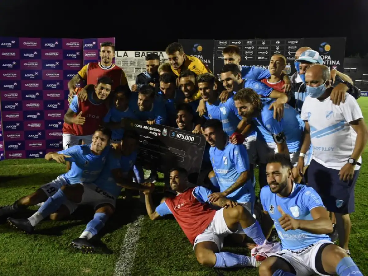 Temperley avanzó por penales en la Copa Argentina
