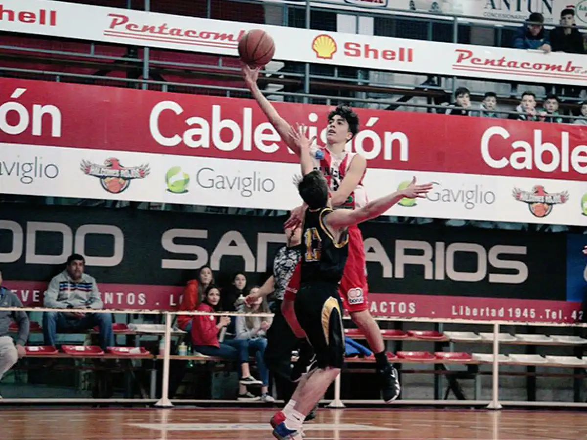 U17: San Isidro se adelantó en la serie frente a Hindú