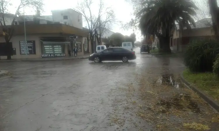 Chacabuco y 1º de Mayo, una esquina que se repiten los choques "hace años"