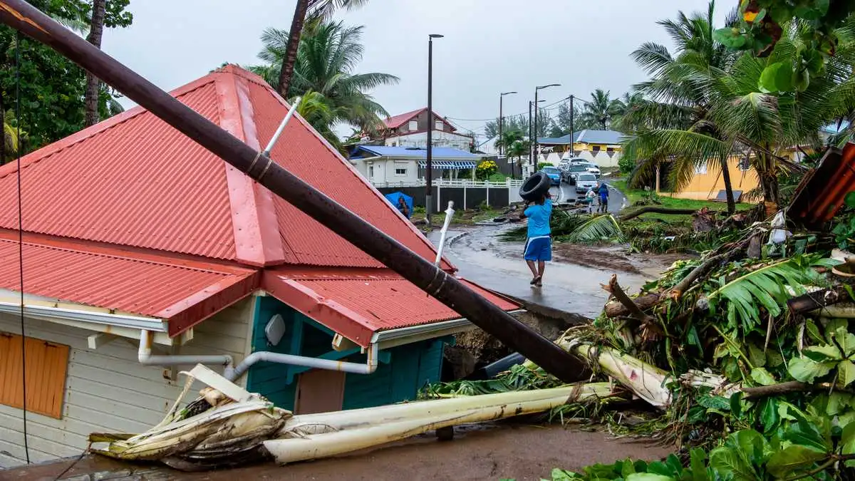 El huracán Fiona alcanzó la categoría cuatro en el Caribe