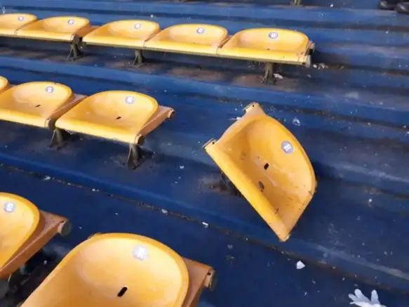 Un hincha de Rosario Central se cayó y está grave