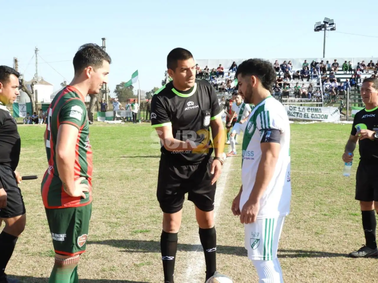 Sarmiento goleó a Belgrano FBC y sueña con el ascenso directo