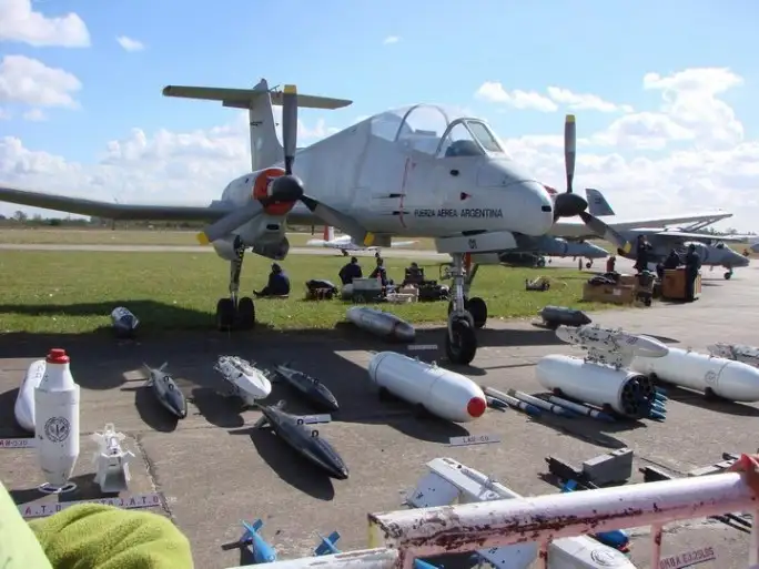 Jornada de “Puertas Abiertas” en la III Brigada Aérea de Reconquista