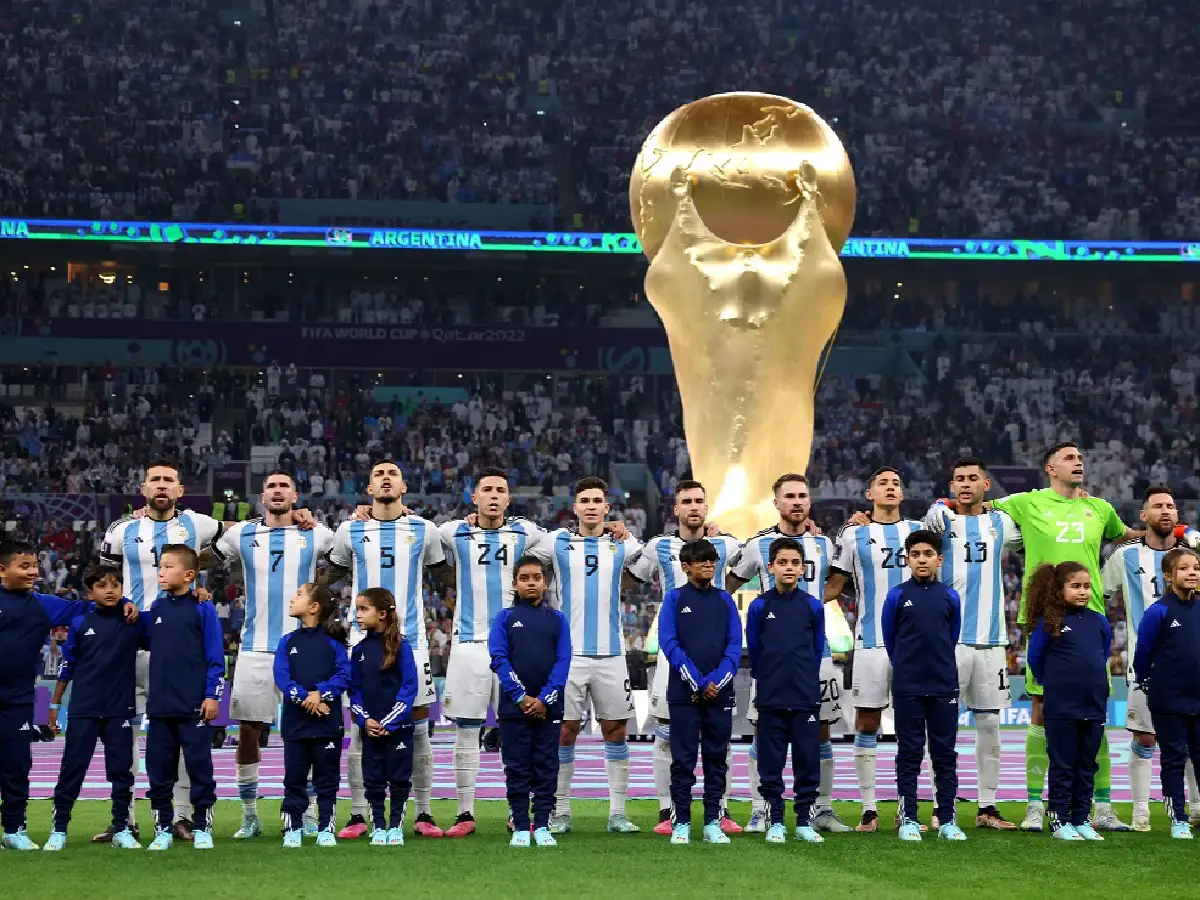 Esta medianoche "La Scaloneta" cantará el Himno en la TV abierta