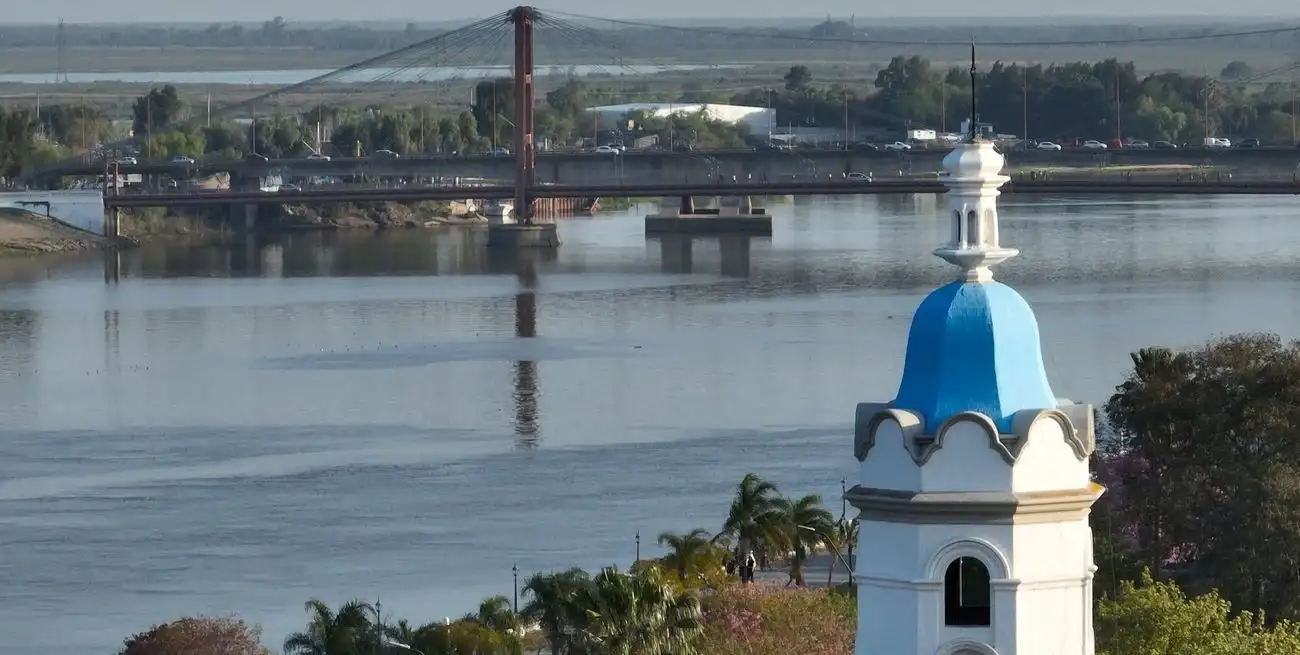 Con el fenómeno de El Niño consolidado se espera que el río Paraná continúe con un gradual ascenso. Foto: Fernando Nicola