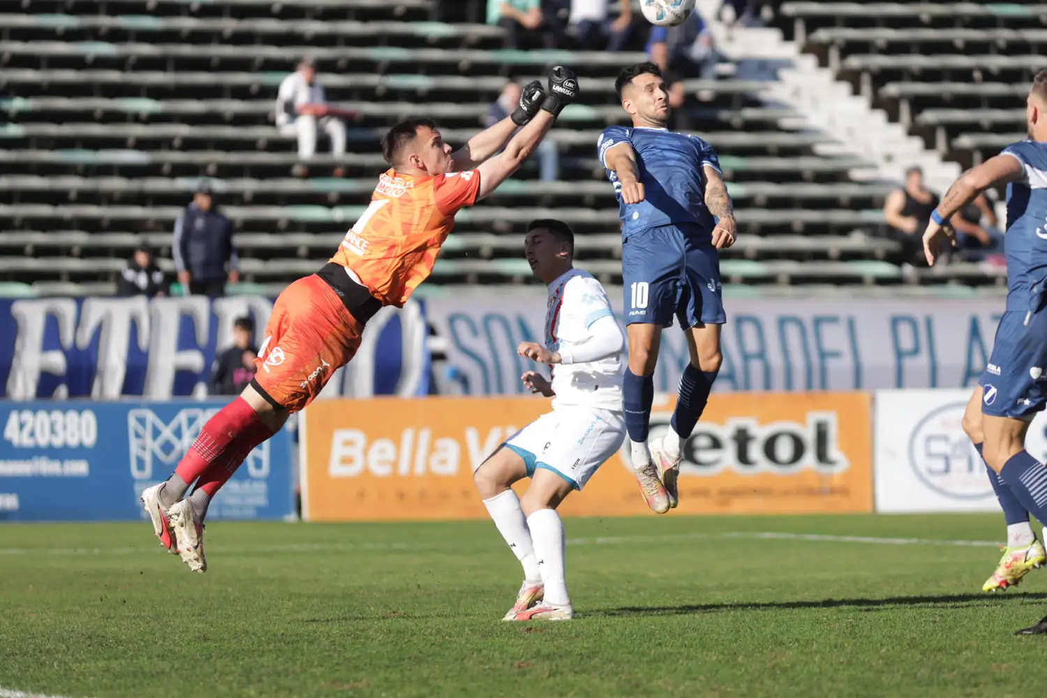 Fecha 20 definida: como empieza la segunda rueda para Alvarado y Aldosivi