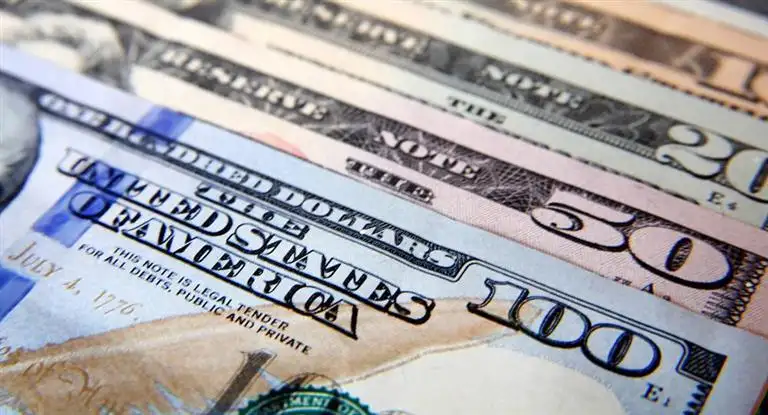 Dólar hoy: cae en los bancos y se acerca a los $ 44