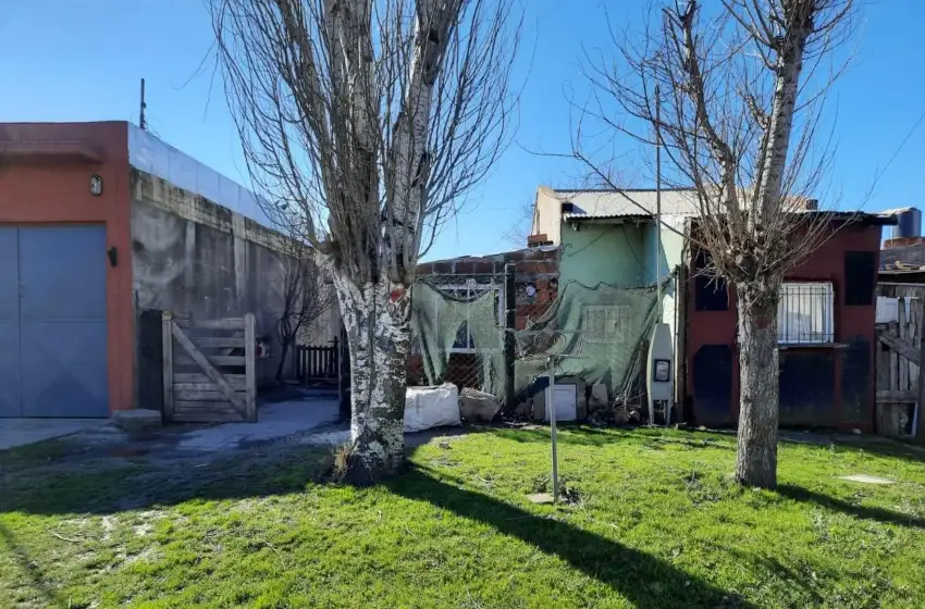 Una mujer prófuga de la Justicia cayó tras atacar a sus hijos y a la policía