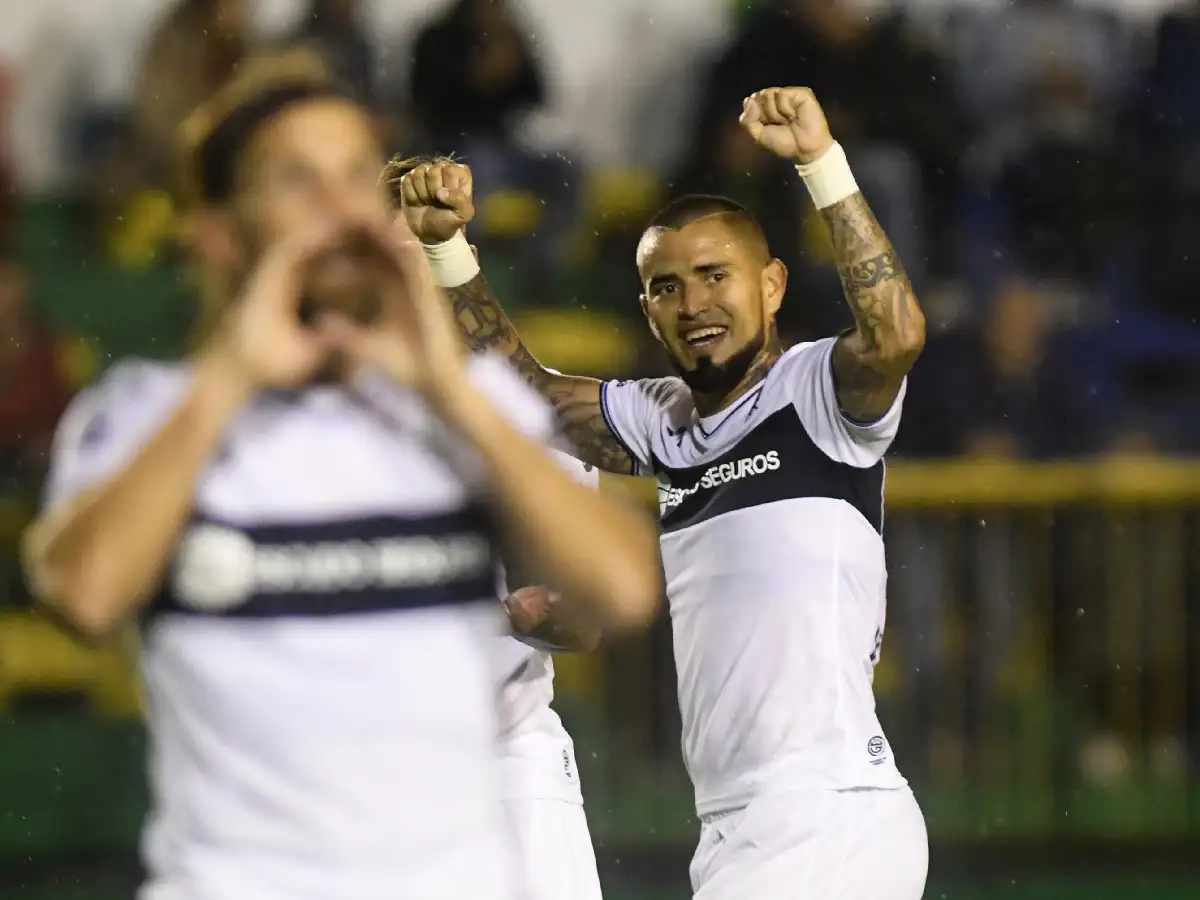 Gimnasia avanza en la Copa de la Superliga