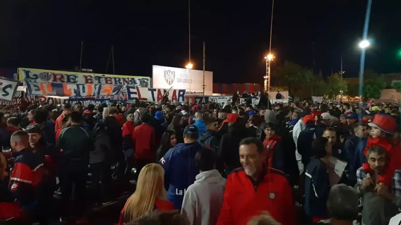 “Cuervos de Venado” celebran el 115° aniversario de San Lorenzo de Almagro