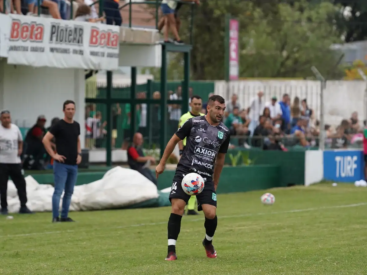 Piensa en Racing, con dos regresos