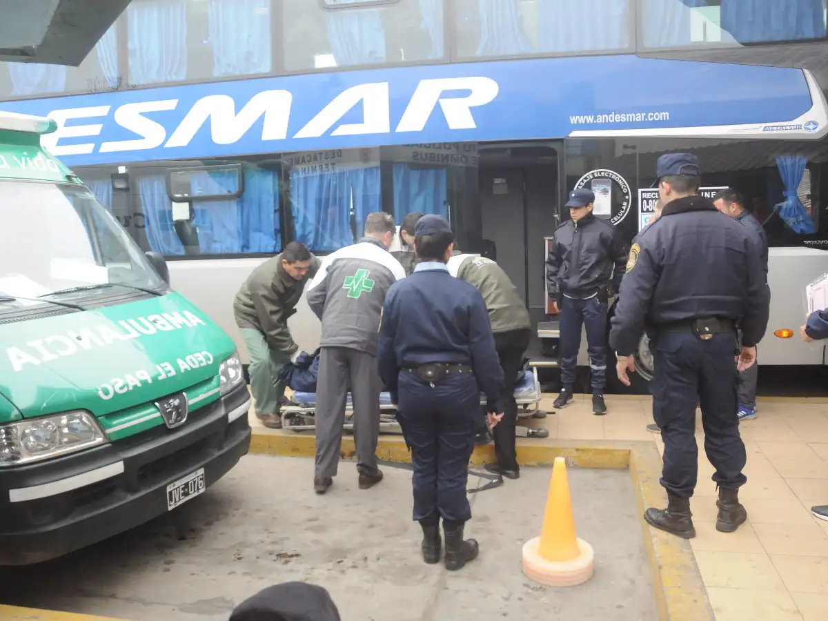 Una complicación cardíaca fue la causa de muerte de pasajero de un ómnibus 