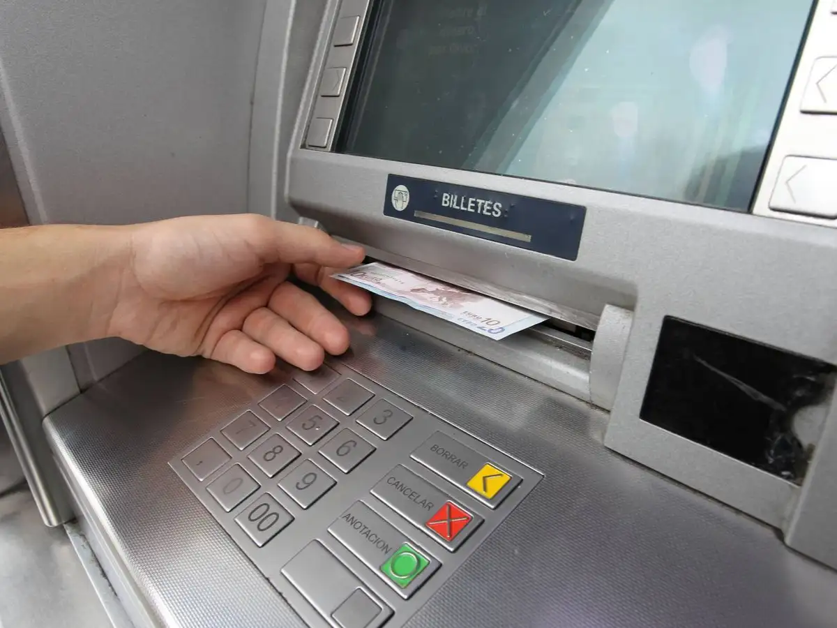 Ya se puede extraer más dinero de los cajeros automáticos