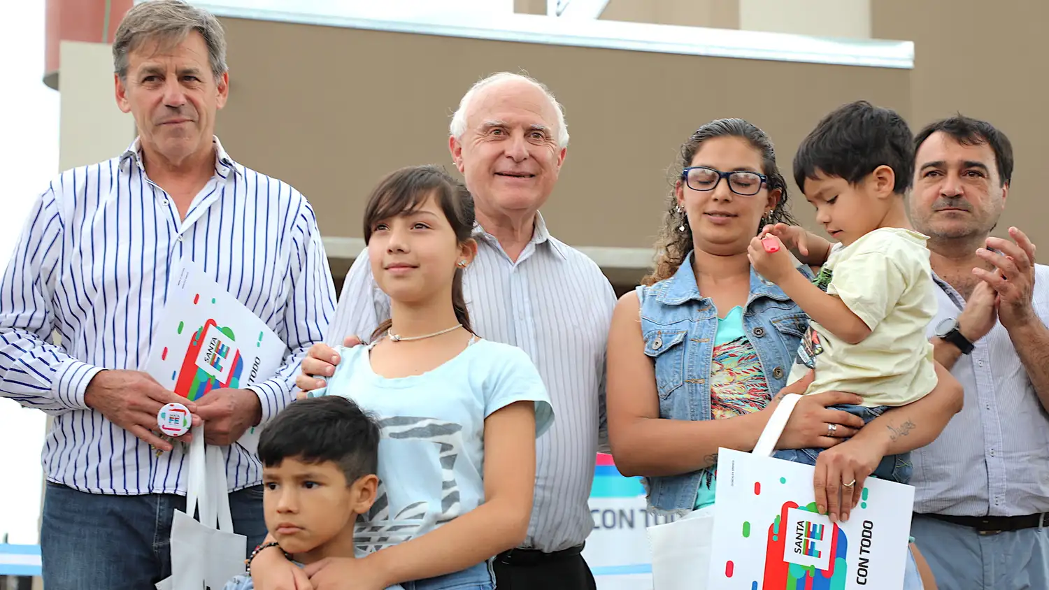 Se entregaron viviendas en el barrio Acería